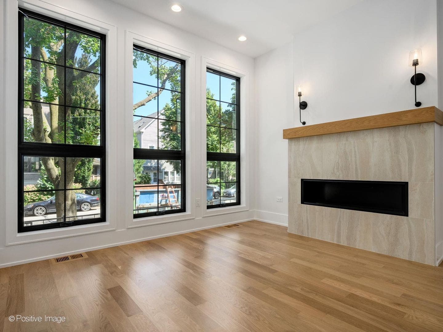 2714 N Magnolia Avenue, Chicago, IL 60614
