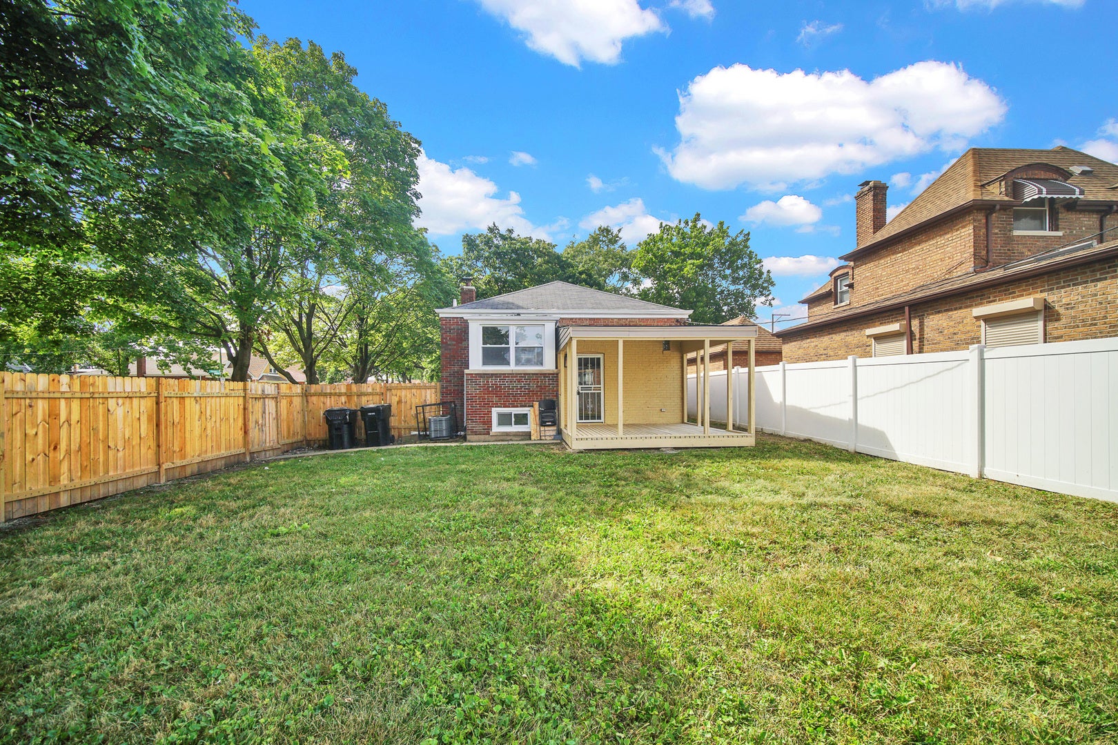 8425 S Homan Avenue, Chicago, IL 60652 8425 S Homan Avenue, Chicago, IL 60652