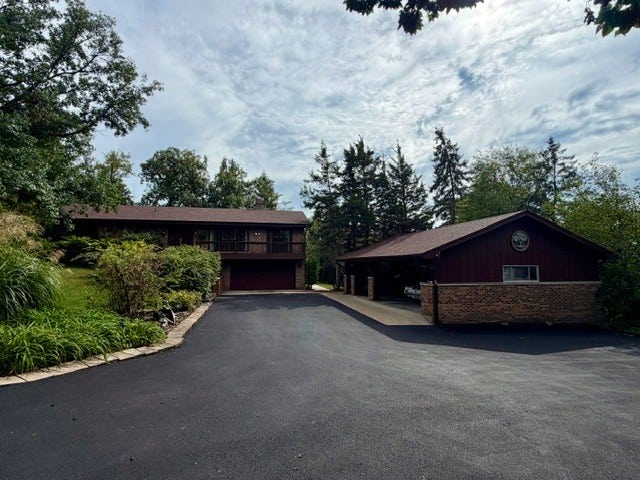 10855 W 151st Street, Orland Park, IL 60467 10855 W 151st Street, Orland Park, IL 60467