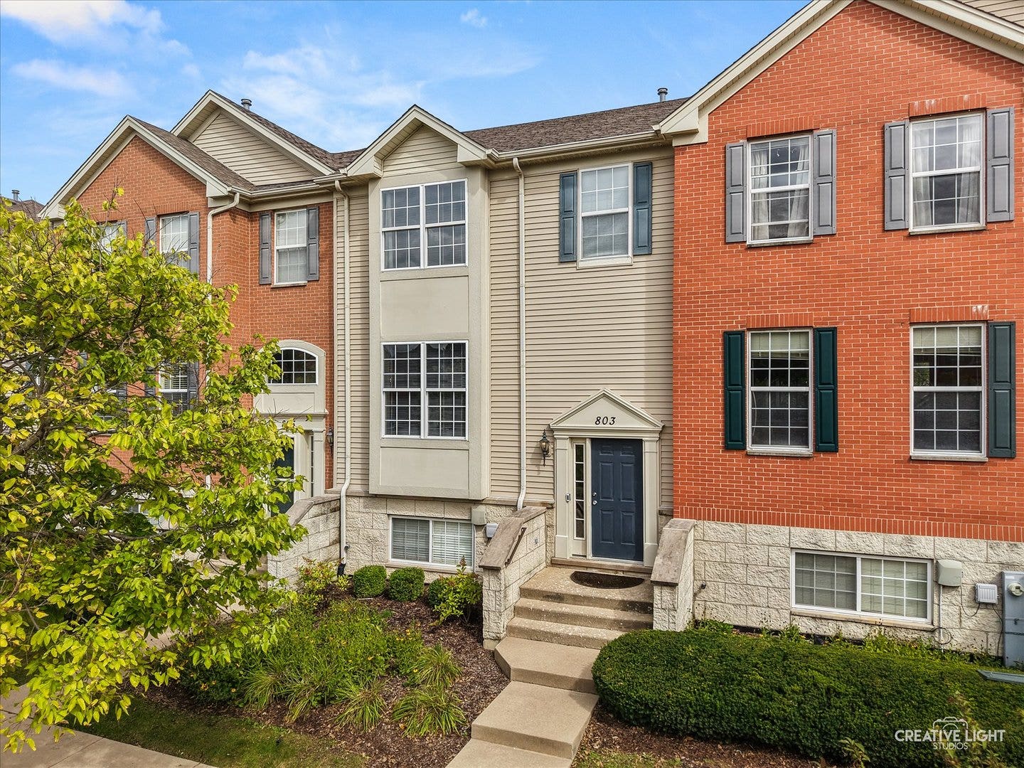803 Brodhead Drive, Aurora, IL 60504 803 Brodhead Drive, Aurora, IL 60504