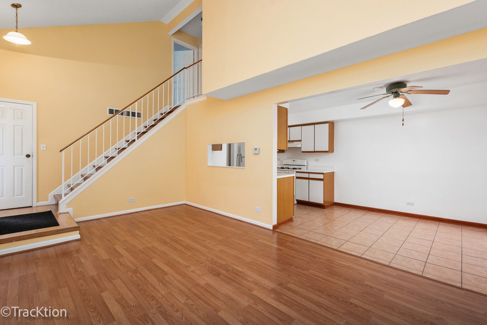653 Pontiac Lane, Bolingbrook, IL 60440 653 Pontiac Lane, Bolingbrook, IL 60440