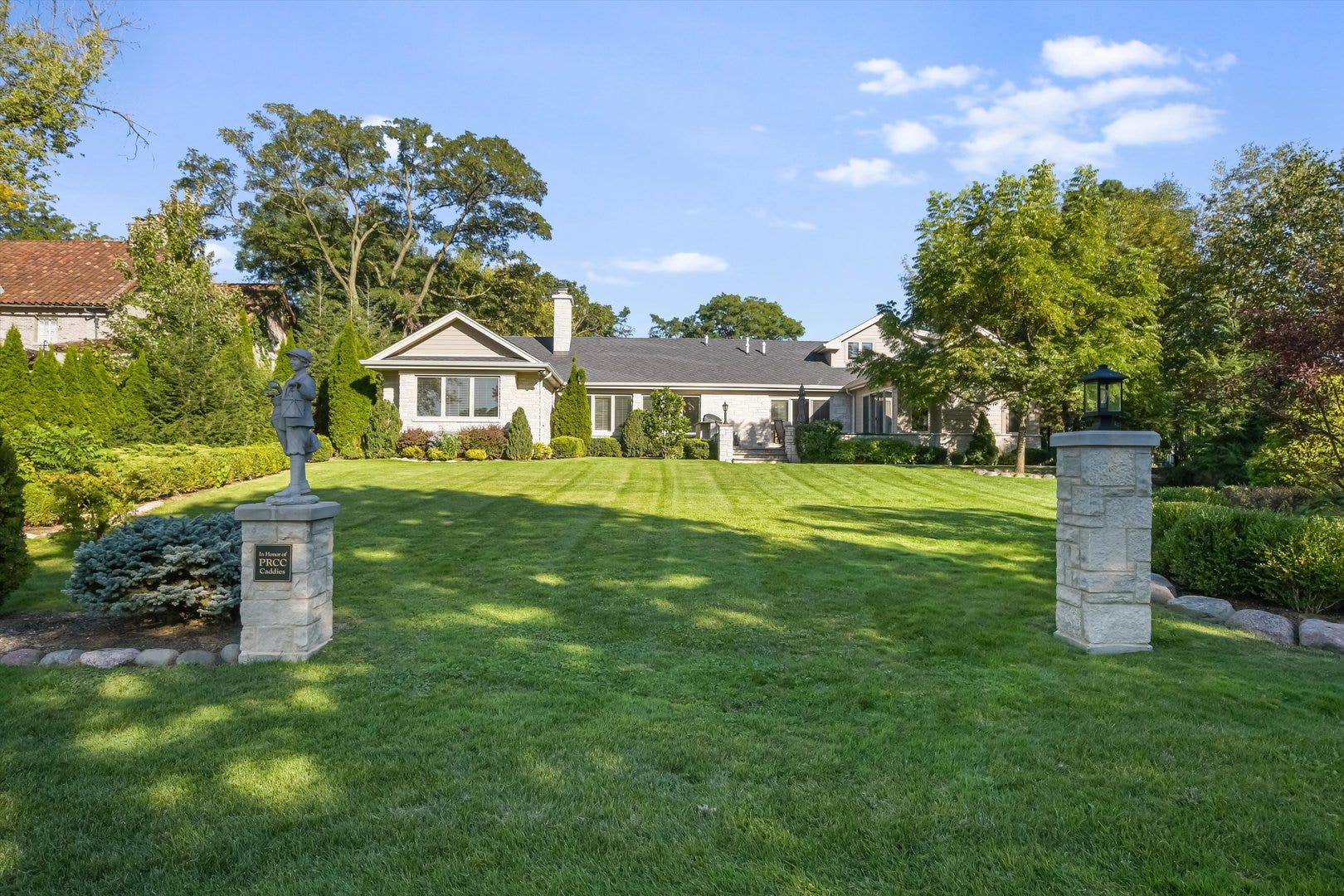 710 N Prospect Avenue, Park Ridge, IL 60068 710 N Prospect Avenue, Park Ridge, IL 60068