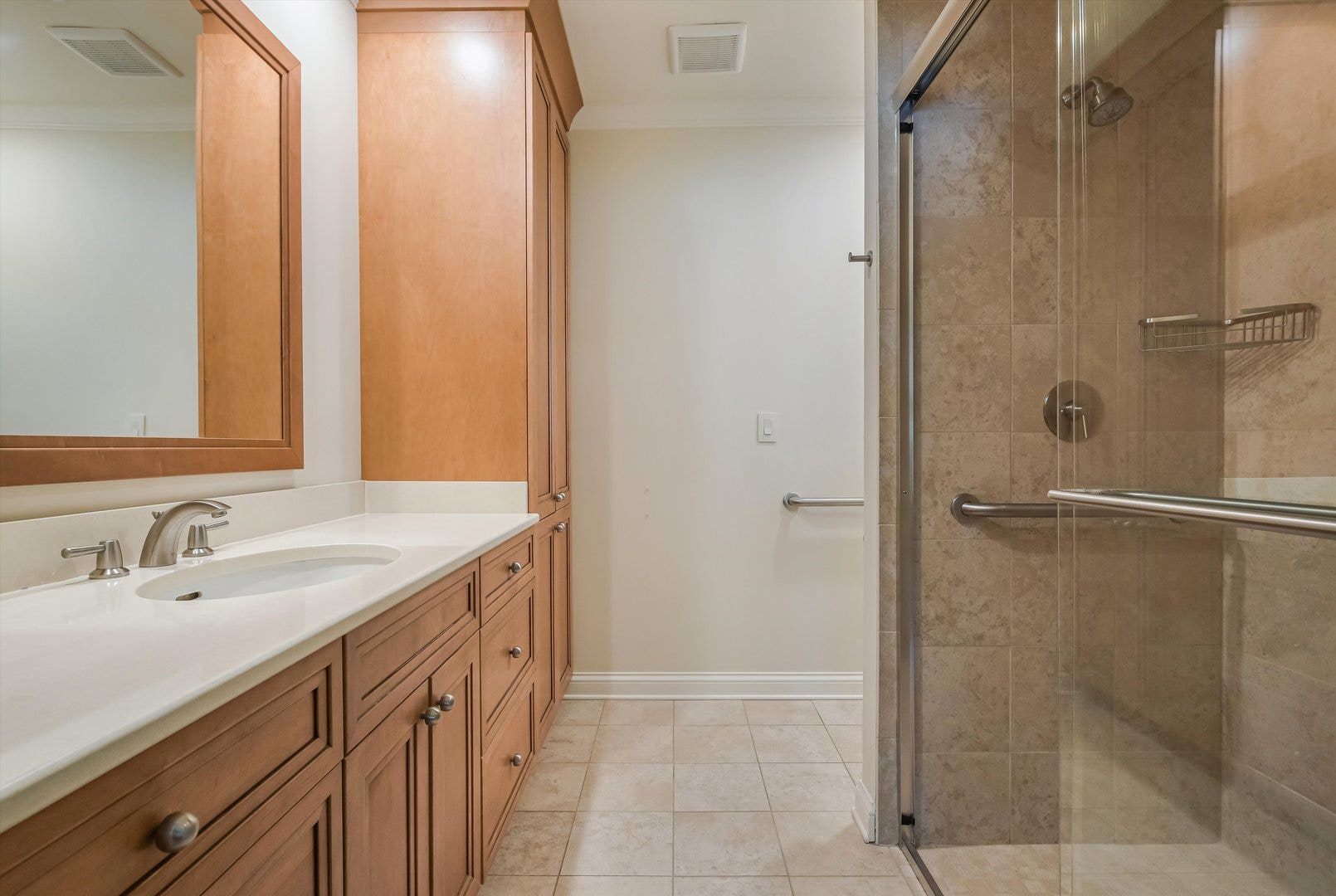 710 N Prospect Avenue, Park Ridge, IL 60068 710 N Prospect Avenue, Park Ridge, IL 60068