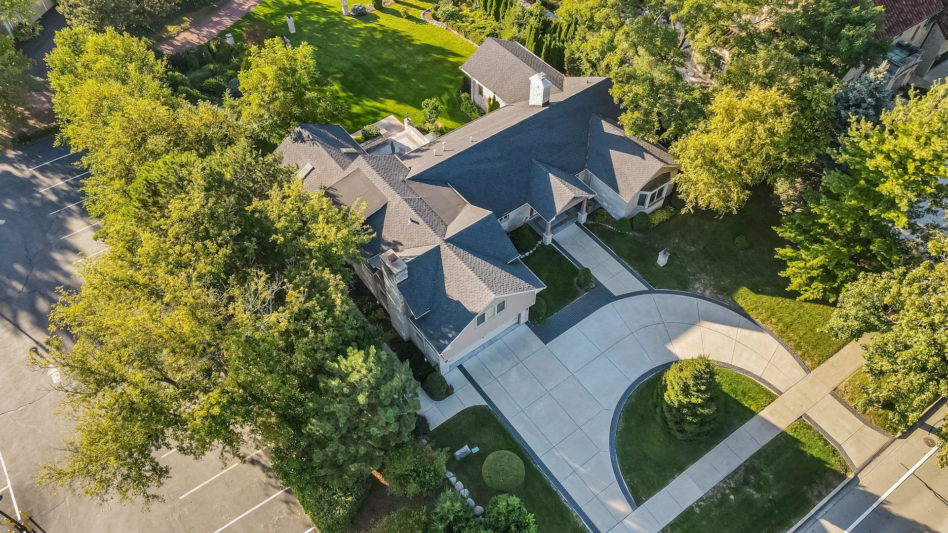 710 N Prospect Avenue, Park Ridge, IL 60068 710 N Prospect Avenue, Park Ridge, IL 60068