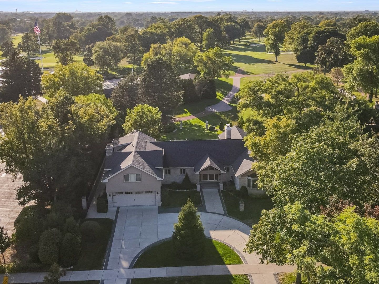 710 N Prospect Avenue, Park Ridge, IL 60068 710 N Prospect Avenue, Park Ridge, IL 60068
