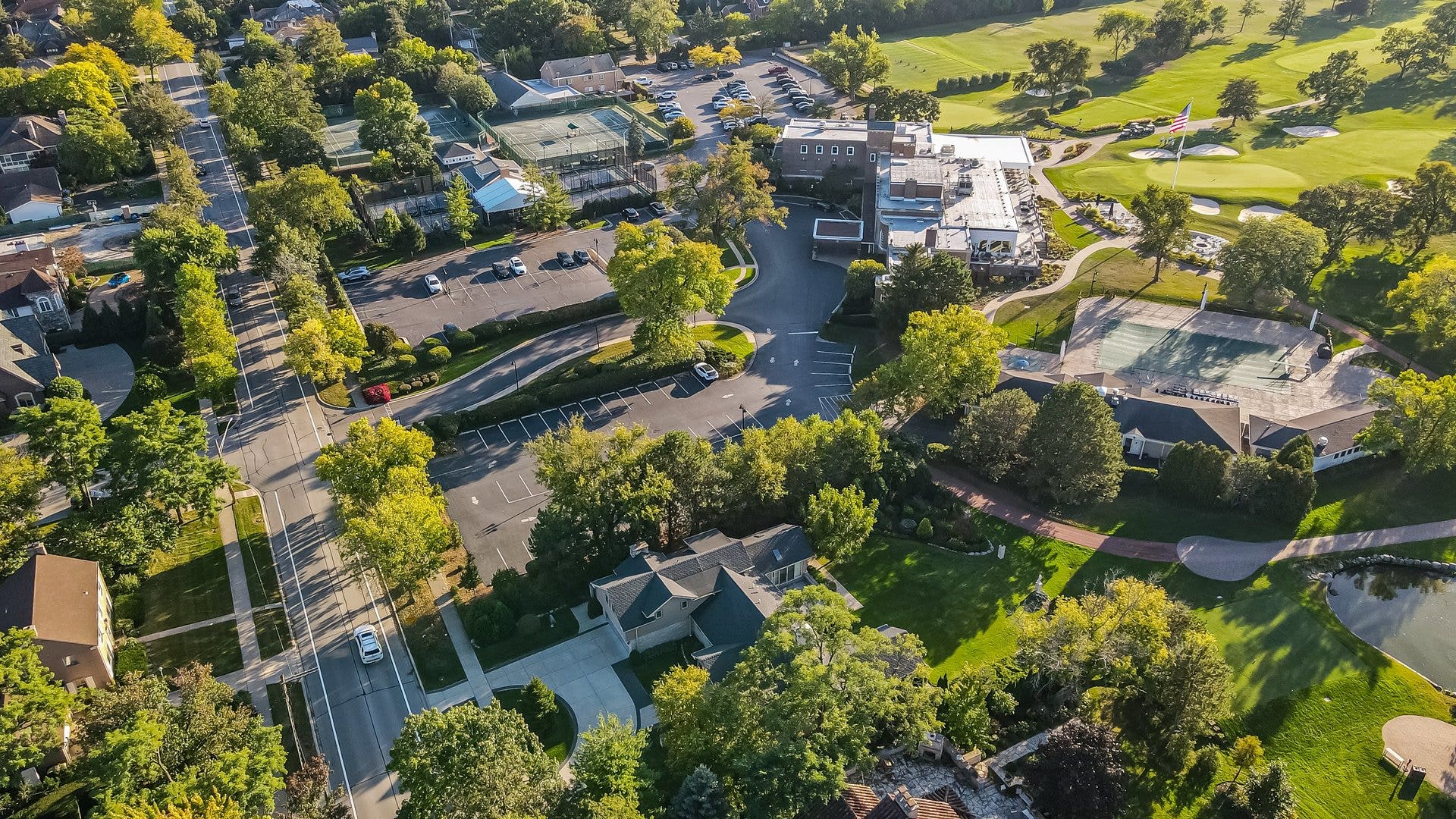 710 N Prospect Avenue, Park Ridge, IL 60068 710 N Prospect Avenue, Park Ridge, IL 60068