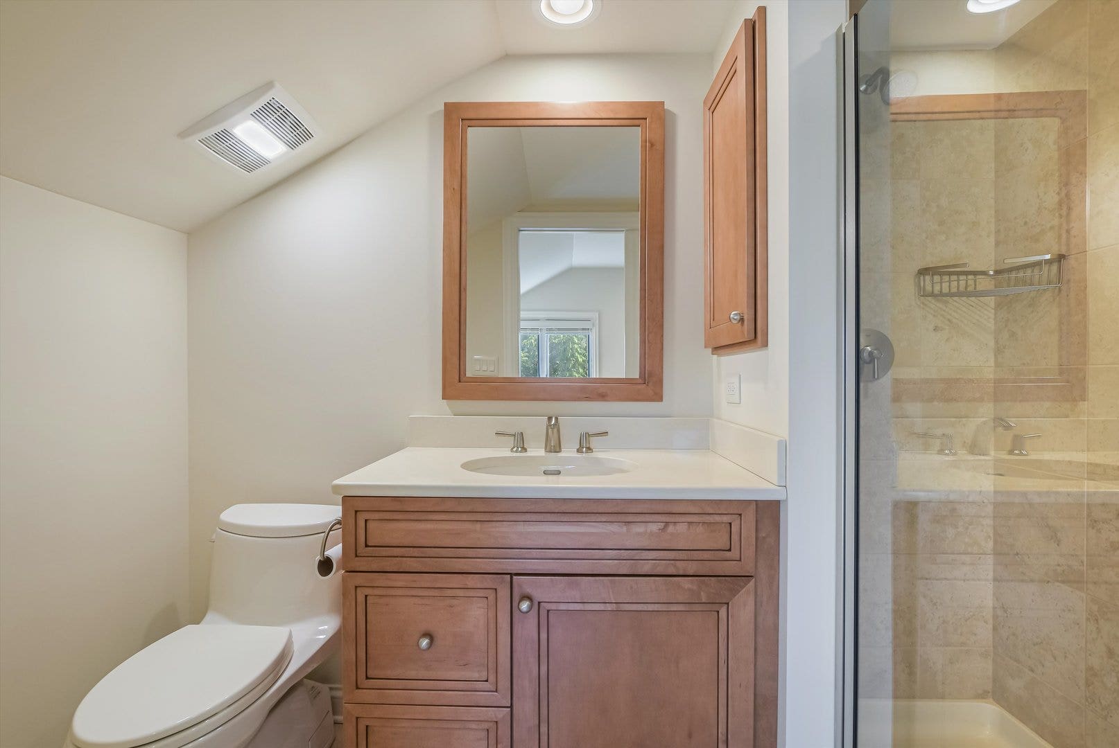 710 N Prospect Avenue, Park Ridge, IL 60068 710 N Prospect Avenue, Park Ridge, IL 60068