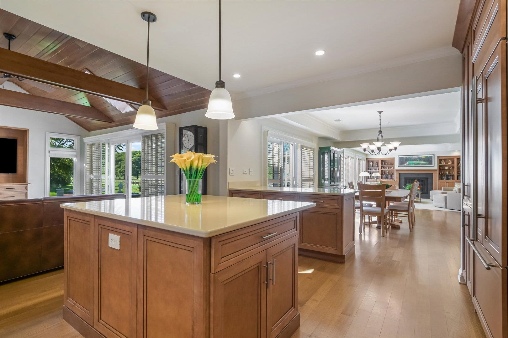 710 N Prospect Avenue, Park Ridge, IL 60068 710 N Prospect Avenue, Park Ridge, IL 60068
