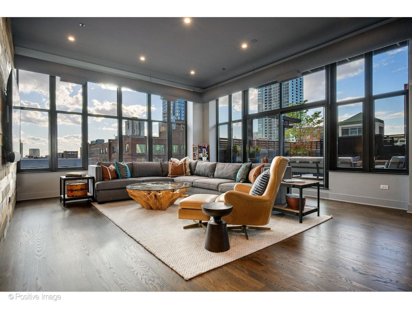 333 W Hubbard Street, #701, Chicago, IL 60654