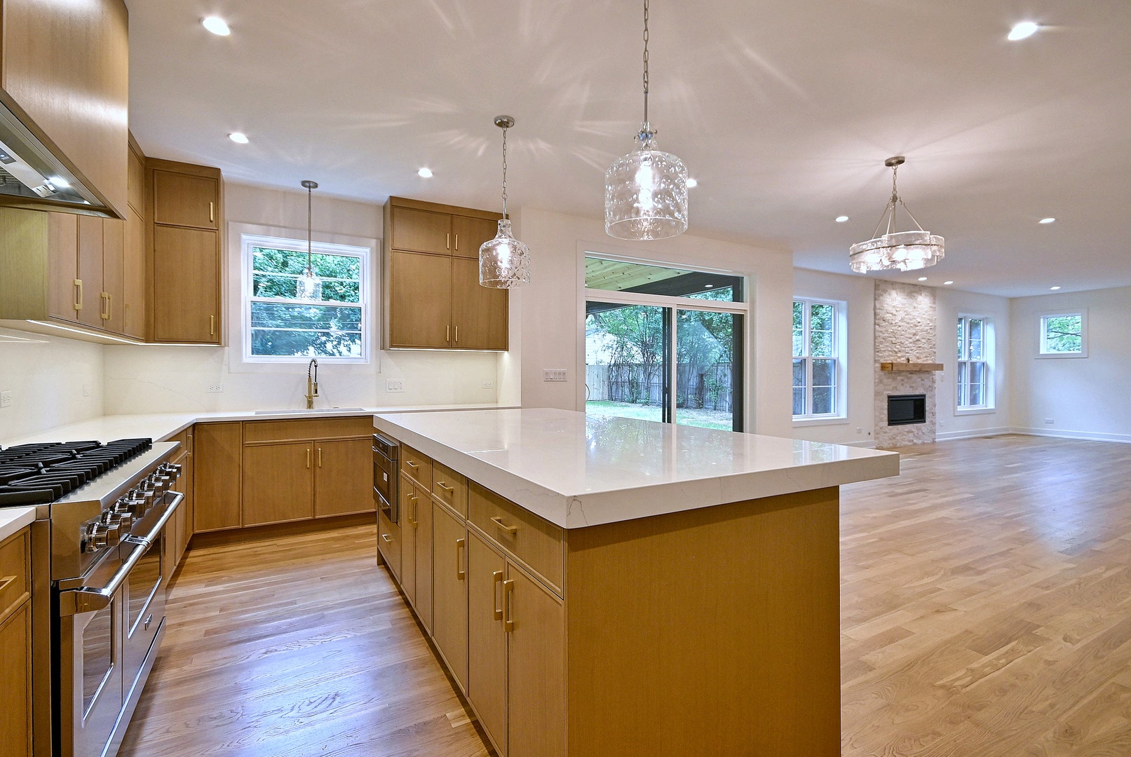 310 N Nottingham Avenue, Glenview, IL 60025 310 N Nottingham Avenue, Glenview, IL 60025