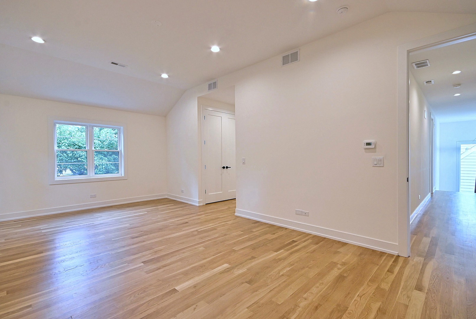 310 N Nottingham Avenue, Glenview, IL 60025 310 N Nottingham Avenue, Glenview, IL 60025