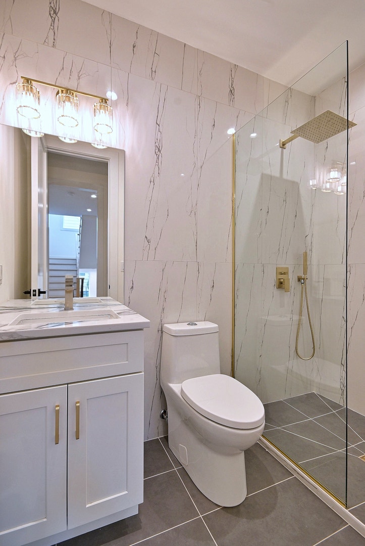 310 N Nottingham Avenue, Glenview, IL 60025 310 N Nottingham Avenue, Glenview, IL 60025
