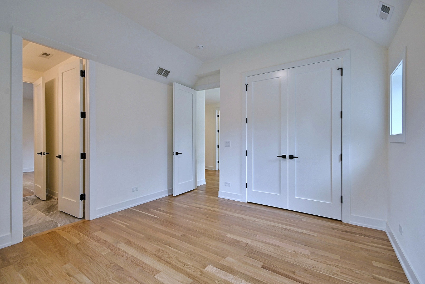 310 N Nottingham Avenue, Glenview, IL 60025 310 N Nottingham Avenue, Glenview, IL 60025
