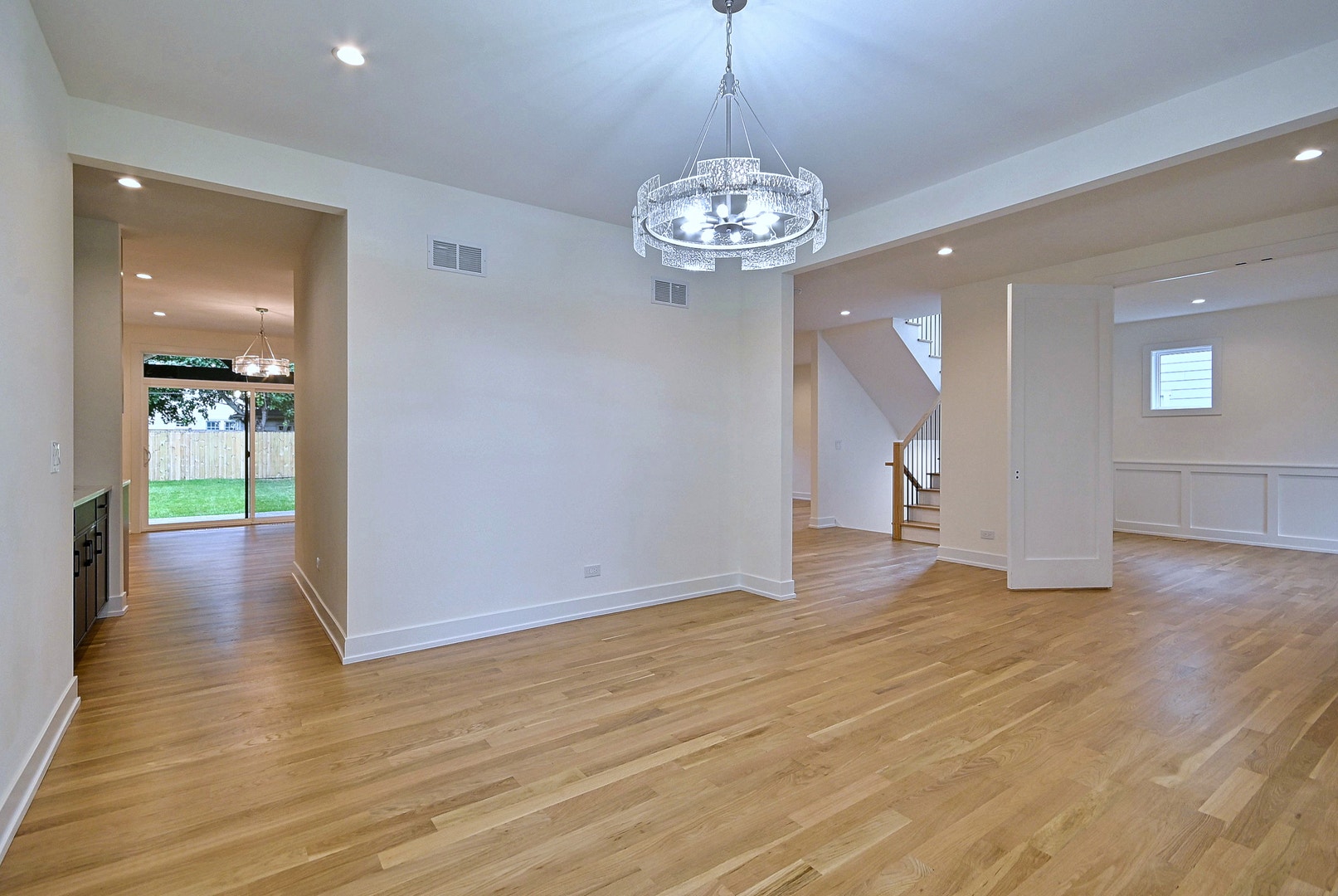 310 N Nottingham Avenue, Glenview, IL 60025 310 N Nottingham Avenue, Glenview, IL 60025
