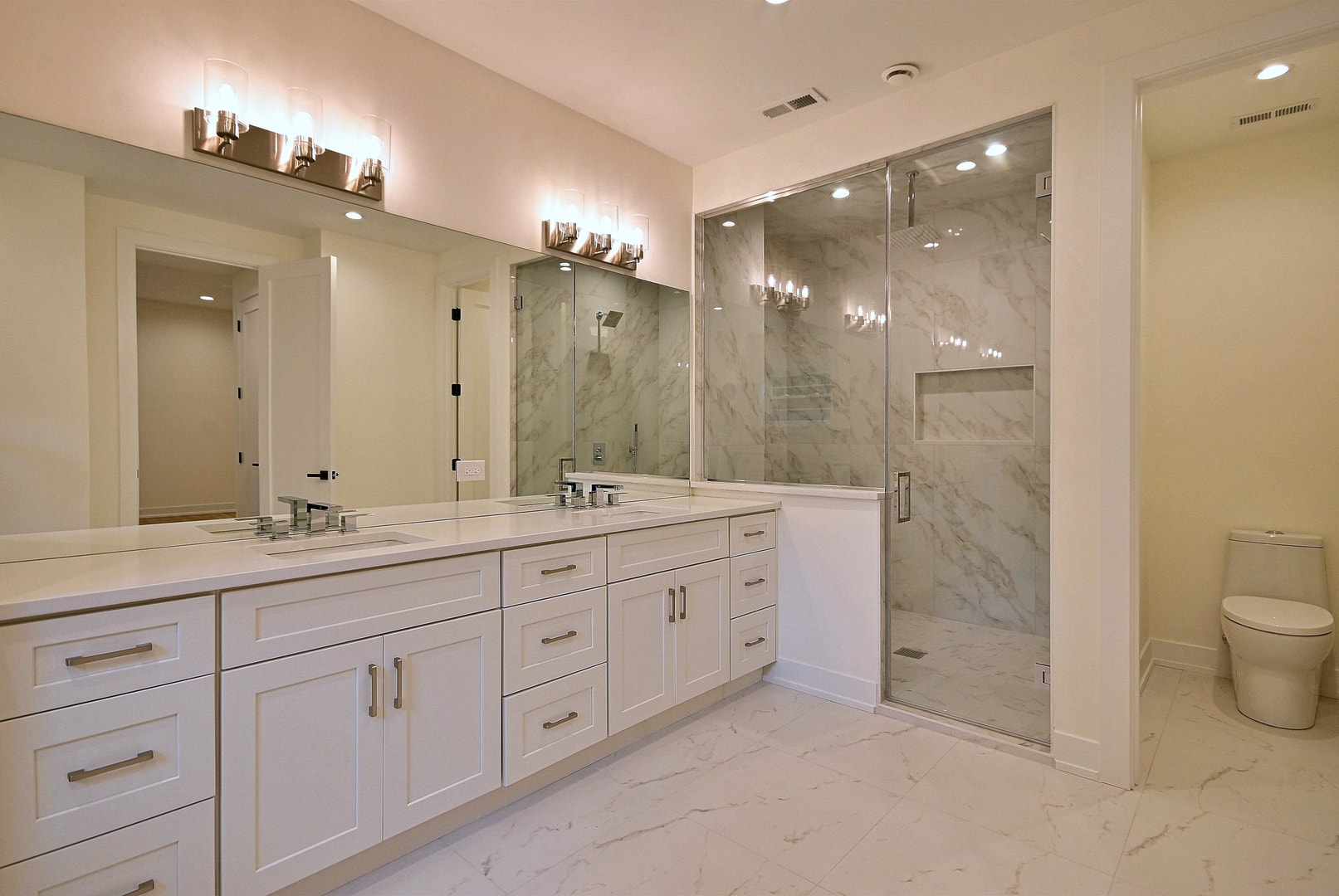 310 N Nottingham Avenue, Glenview, IL 60025 310 N Nottingham Avenue, Glenview, IL 60025