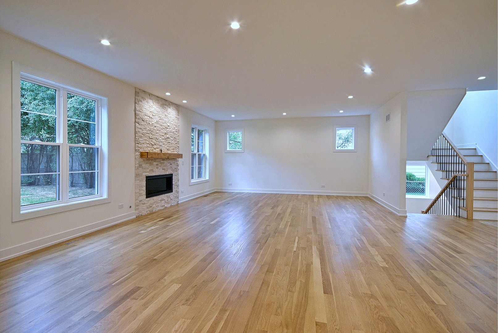 310 N Nottingham Avenue, Glenview, IL 60025 310 N Nottingham Avenue, Glenview, IL 60025