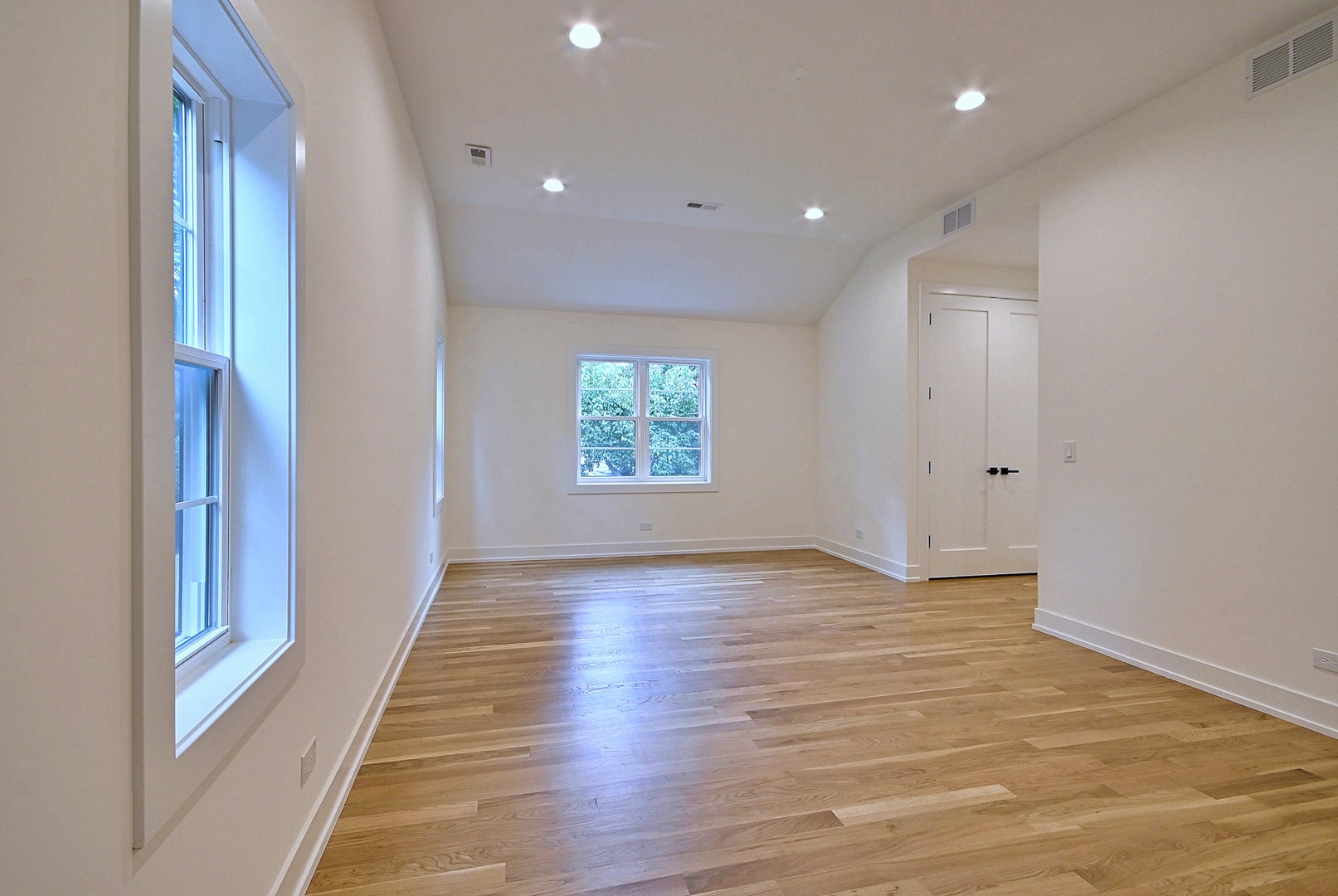 310 N Nottingham Avenue, Glenview, IL 60025 310 N Nottingham Avenue, Glenview, IL 60025