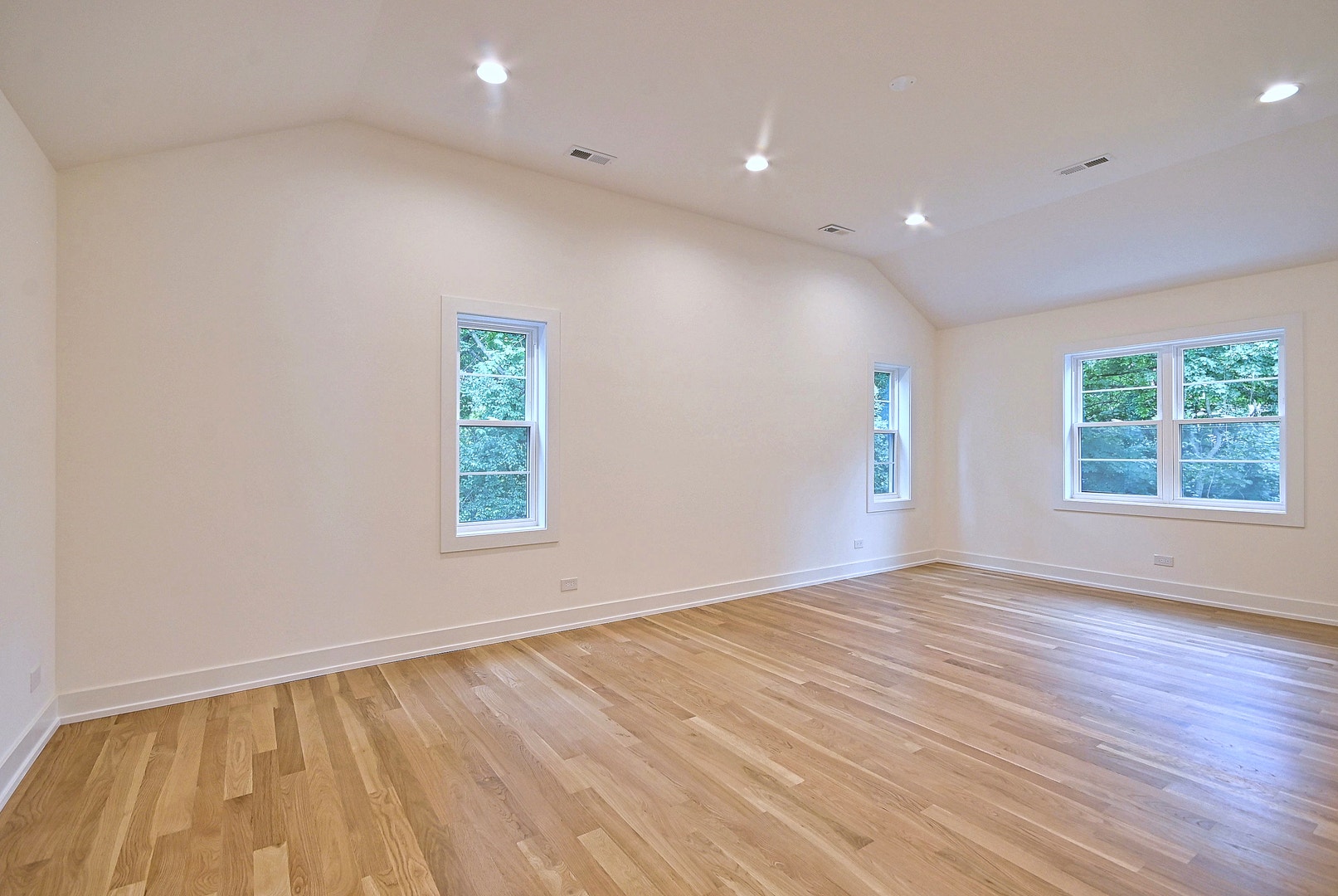 310 N Nottingham Avenue, Glenview, IL 60025 310 N Nottingham Avenue, Glenview, IL 60025