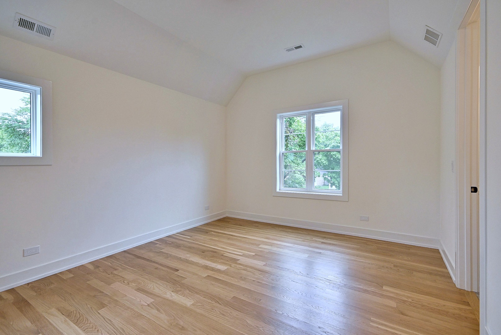 310 N Nottingham Avenue, Glenview, IL 60025 310 N Nottingham Avenue, Glenview, IL 60025