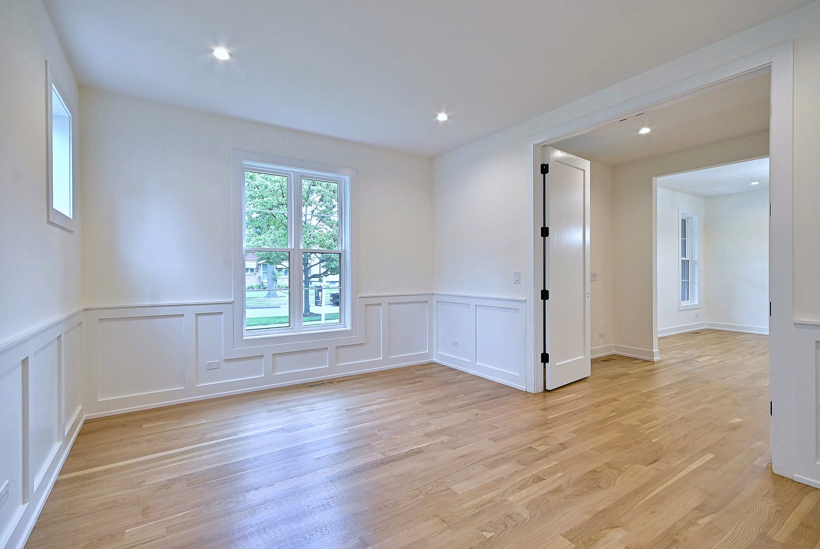 310 N Nottingham Avenue, Glenview, IL 60025 310 N Nottingham Avenue, Glenview, IL 60025