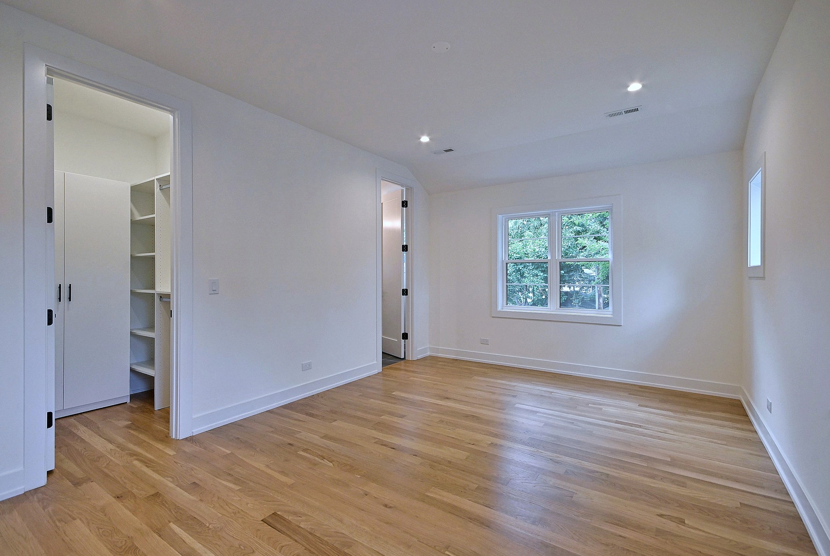 310 N Nottingham Avenue, Glenview, IL 60025 310 N Nottingham Avenue, Glenview, IL 60025