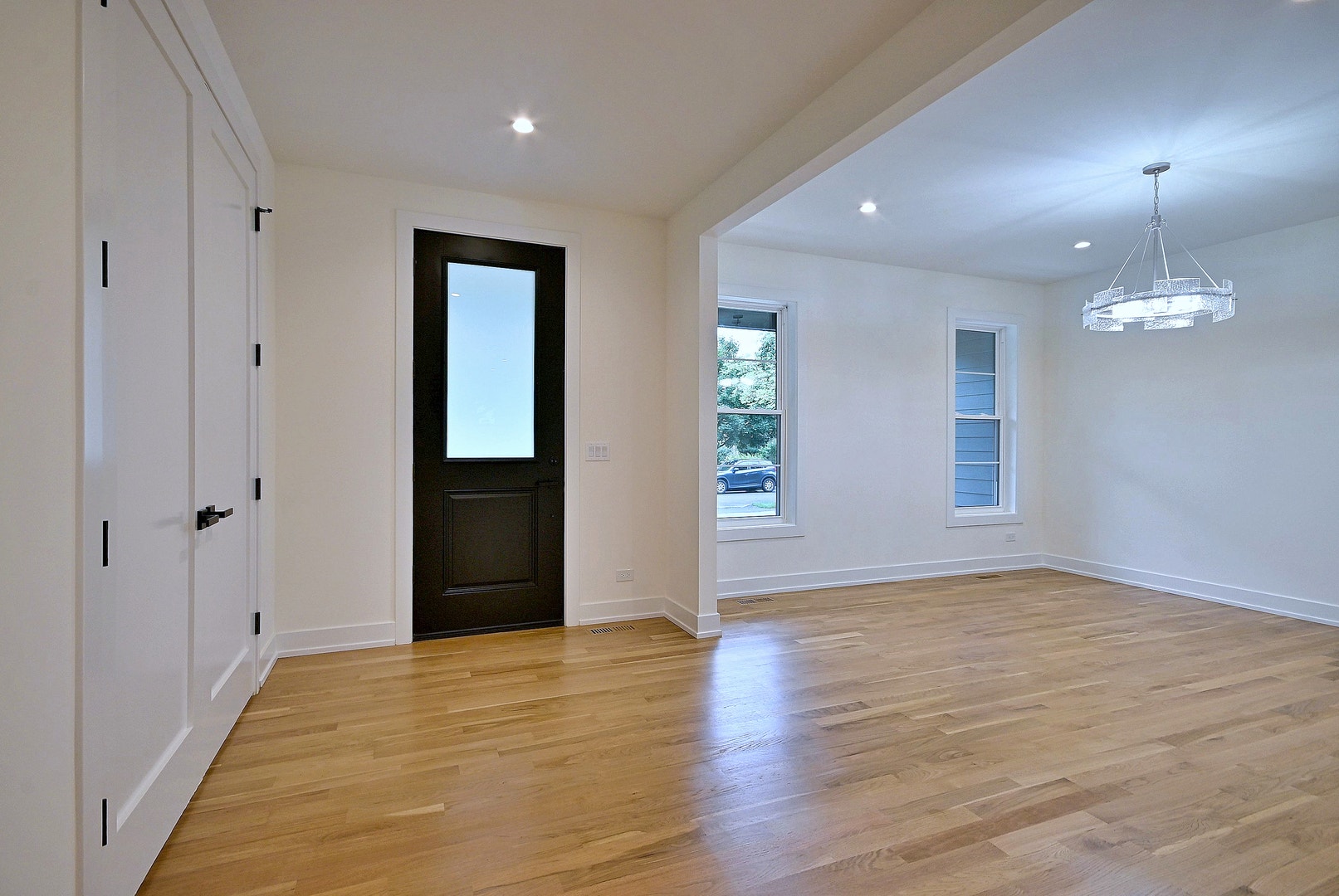 310 N Nottingham Avenue, Glenview, IL 60025 310 N Nottingham Avenue, Glenview, IL 60025