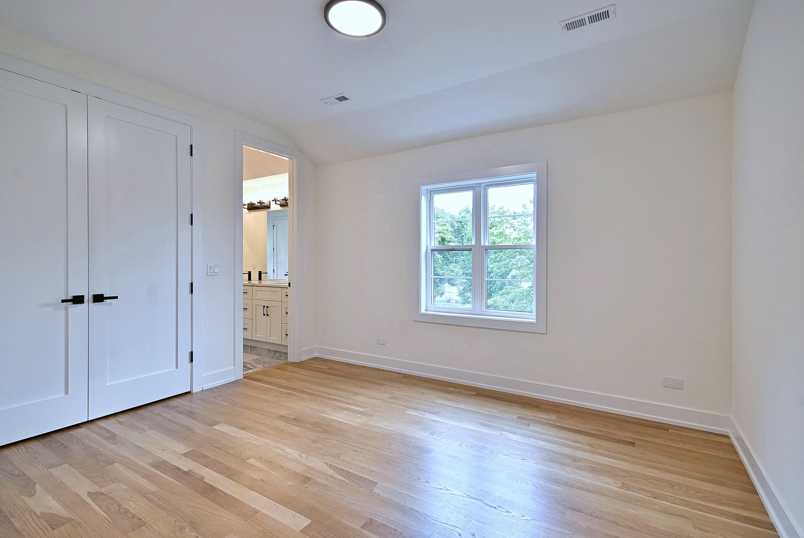 310 N Nottingham Avenue, Glenview, IL 60025 310 N Nottingham Avenue, Glenview, IL 60025