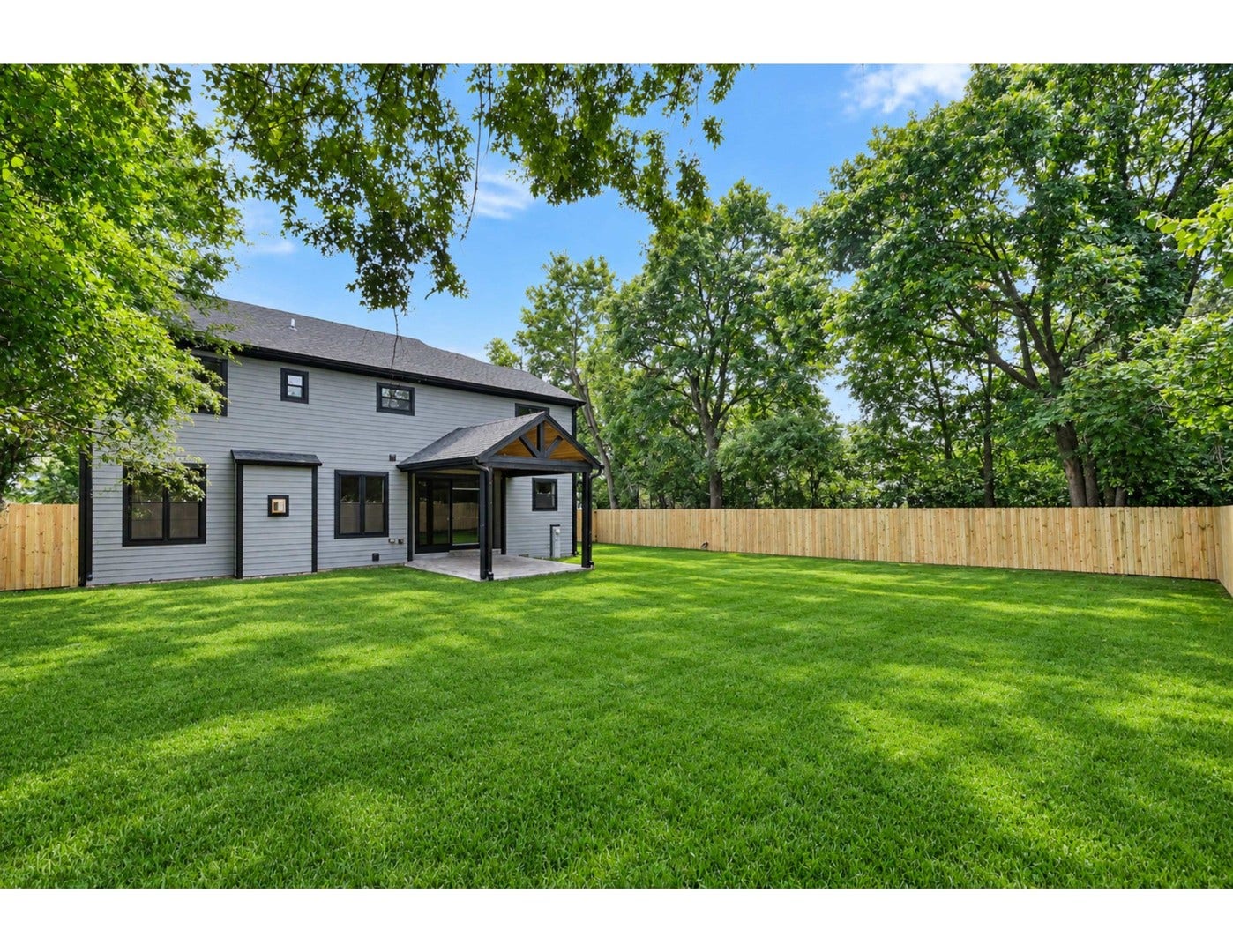 310 N Nottingham Avenue, Glenview, IL 60025 310 N Nottingham Avenue, Glenview, IL 60025