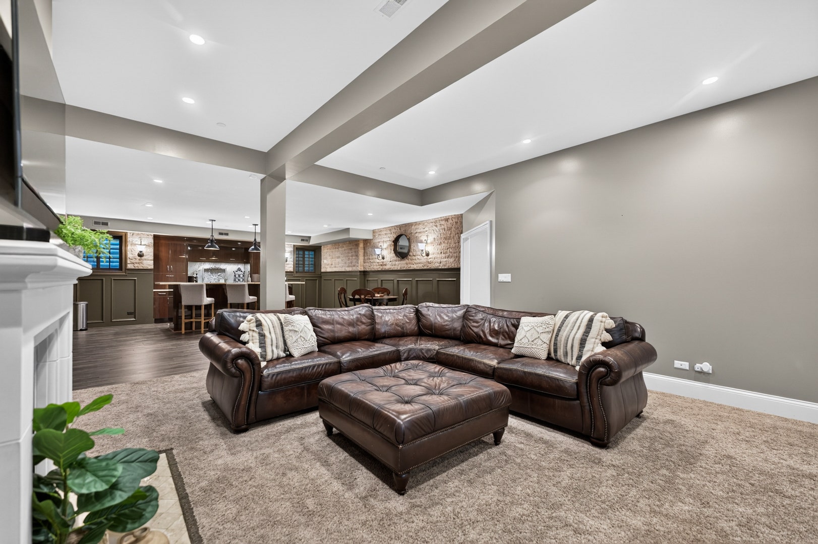 928 HASTINGS Street, Park Ridge, IL 60068