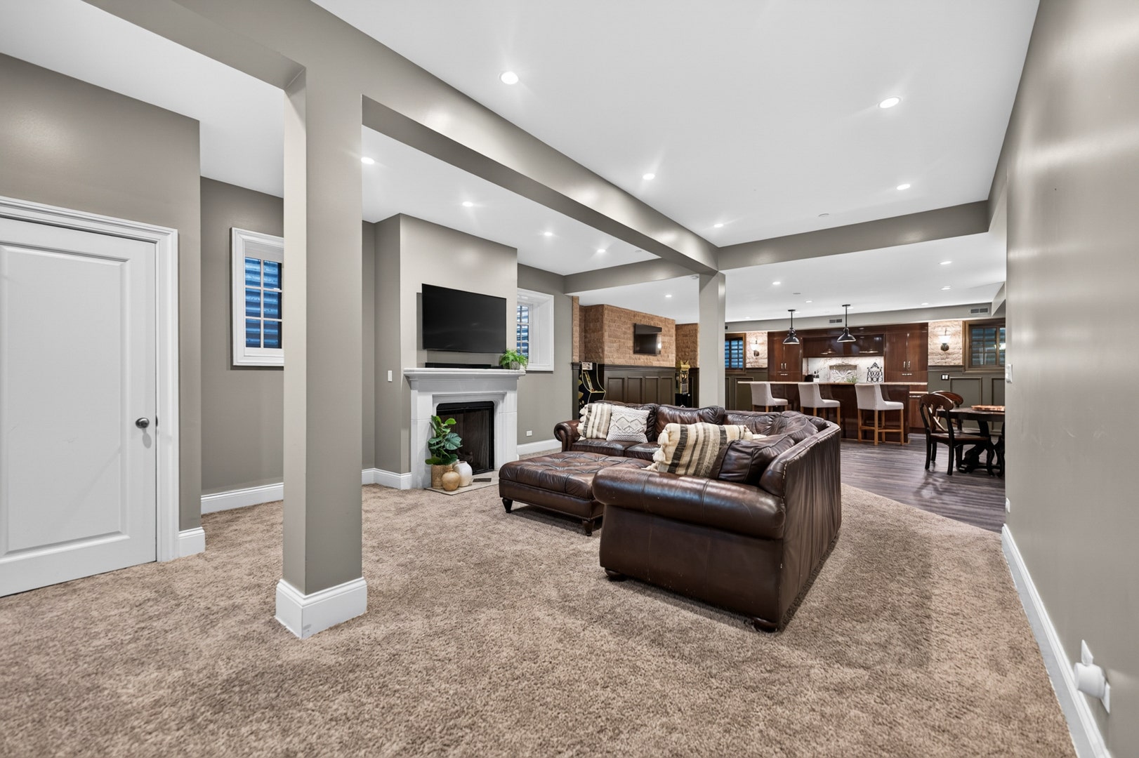 928 HASTINGS Street, Park Ridge, IL 60068