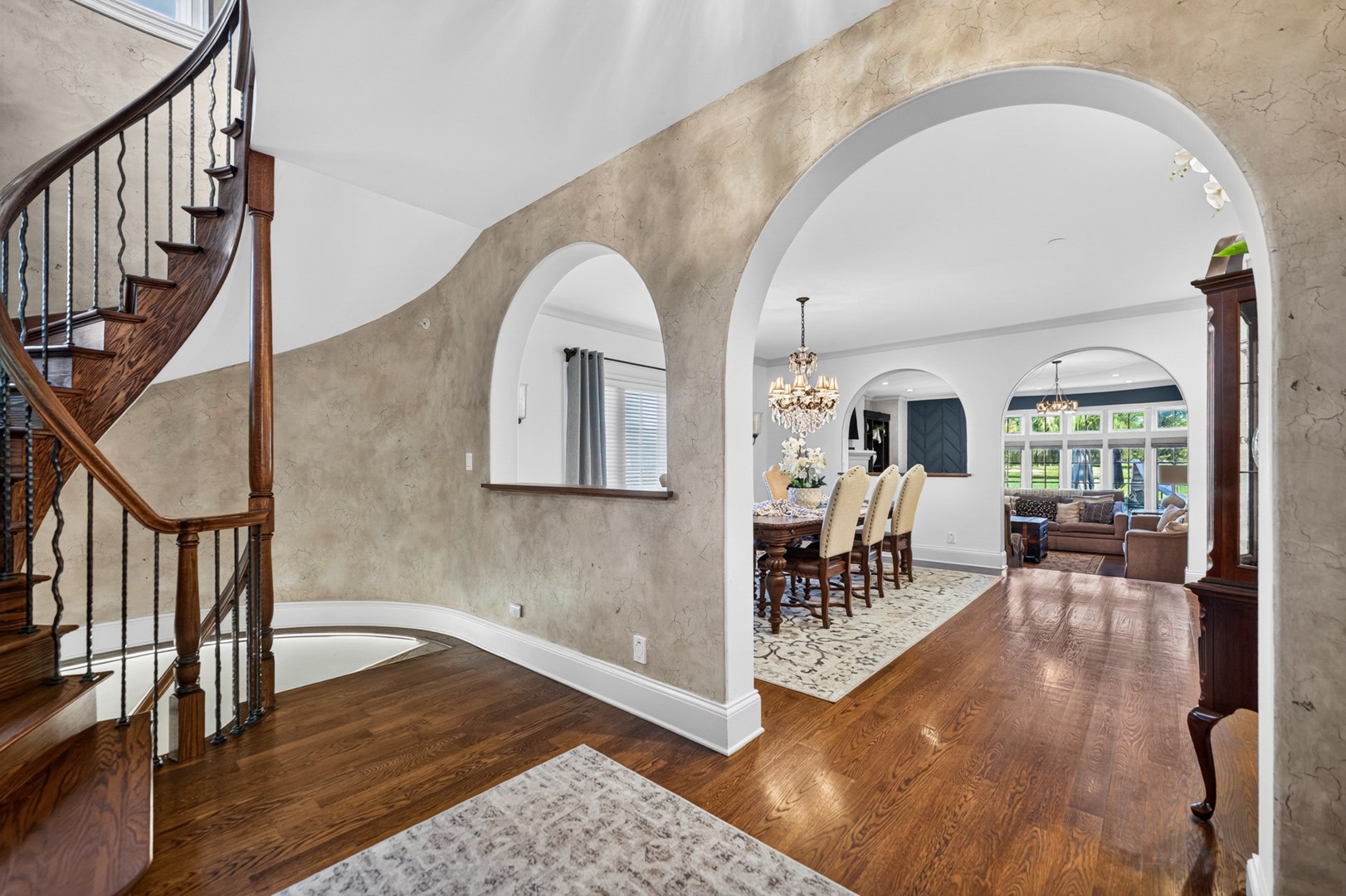 928 HASTINGS Street, Park Ridge, IL 60068