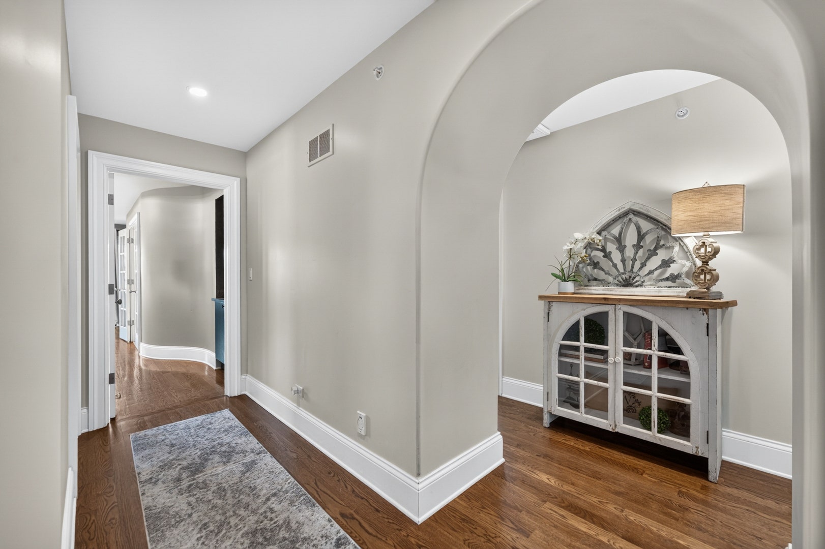 928 HASTINGS Street, Park Ridge, IL 60068