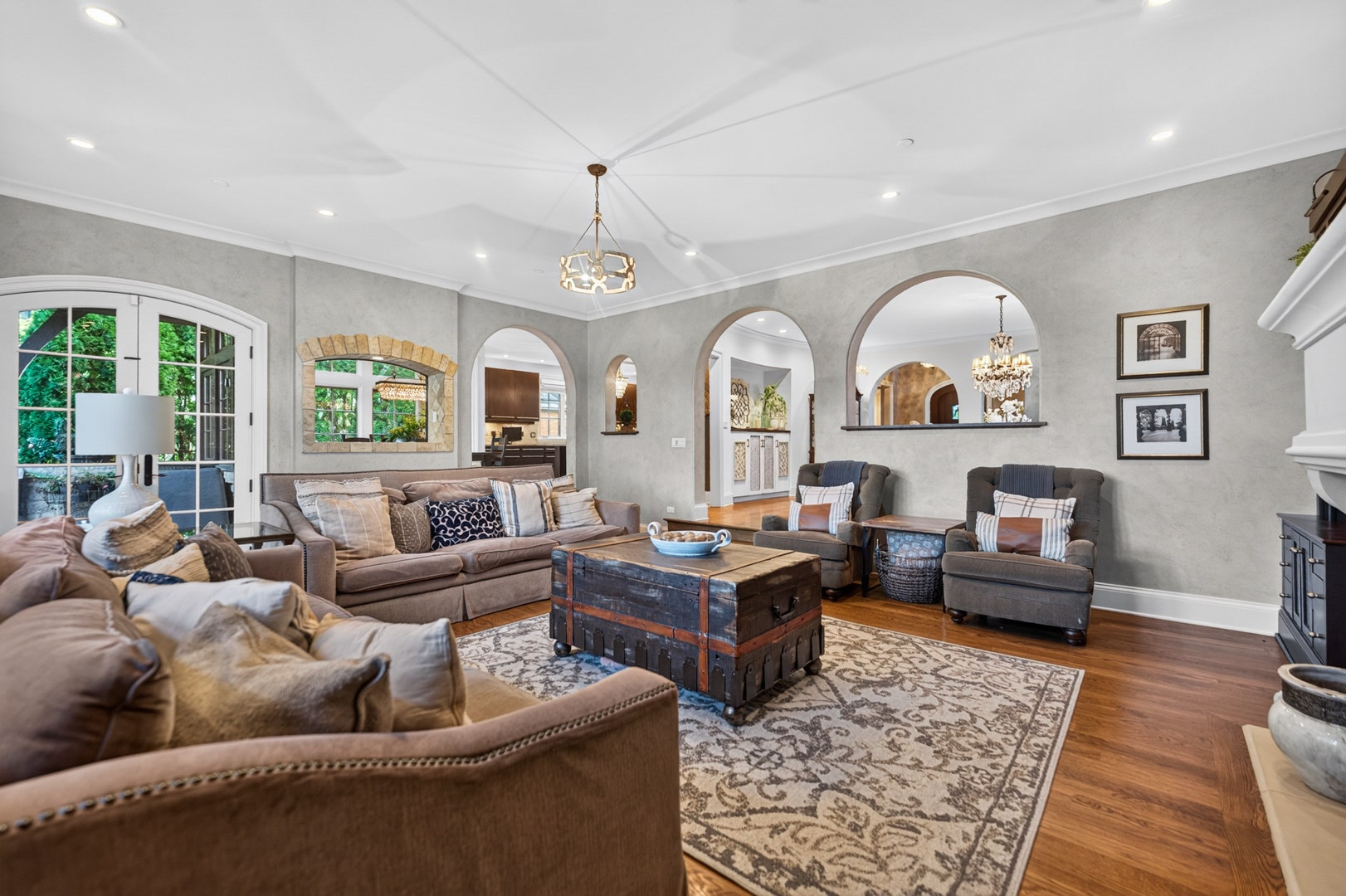 928 HASTINGS Street, Park Ridge, IL 60068