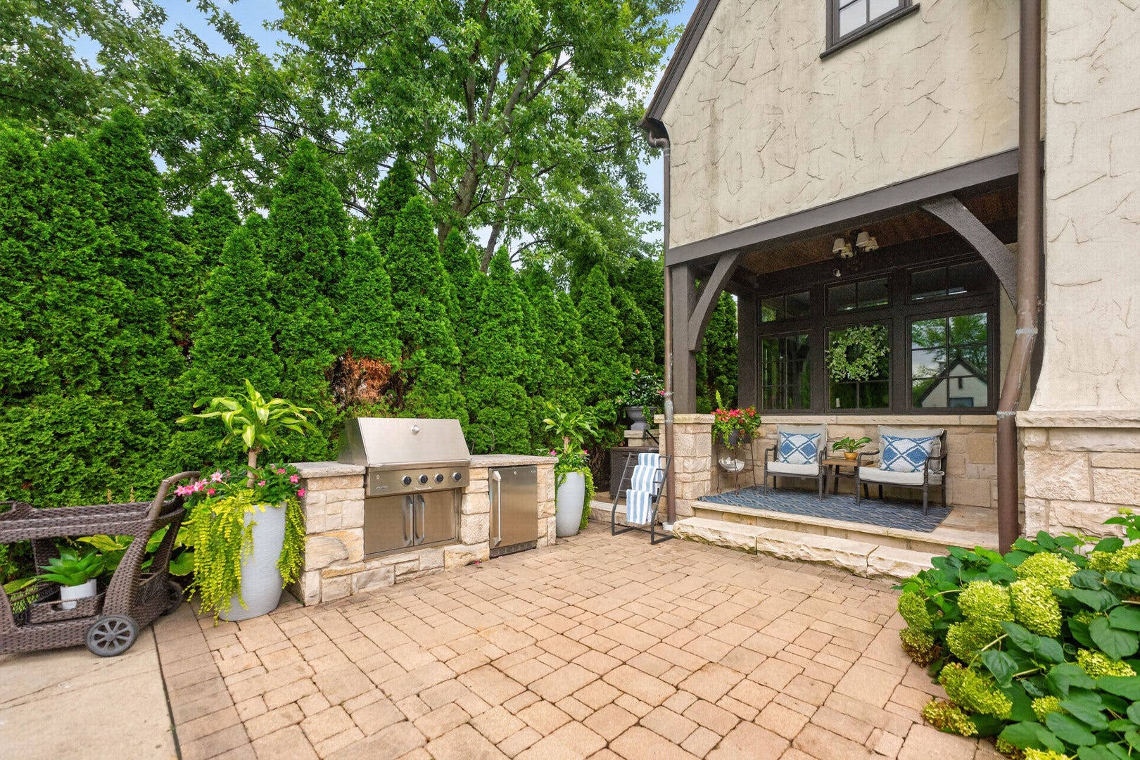 928 HASTINGS Street, Park Ridge, IL 60068