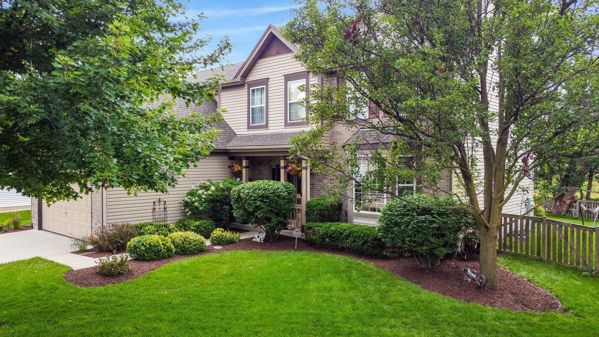 3060 Savannah Drive, Aurora, IL 60502