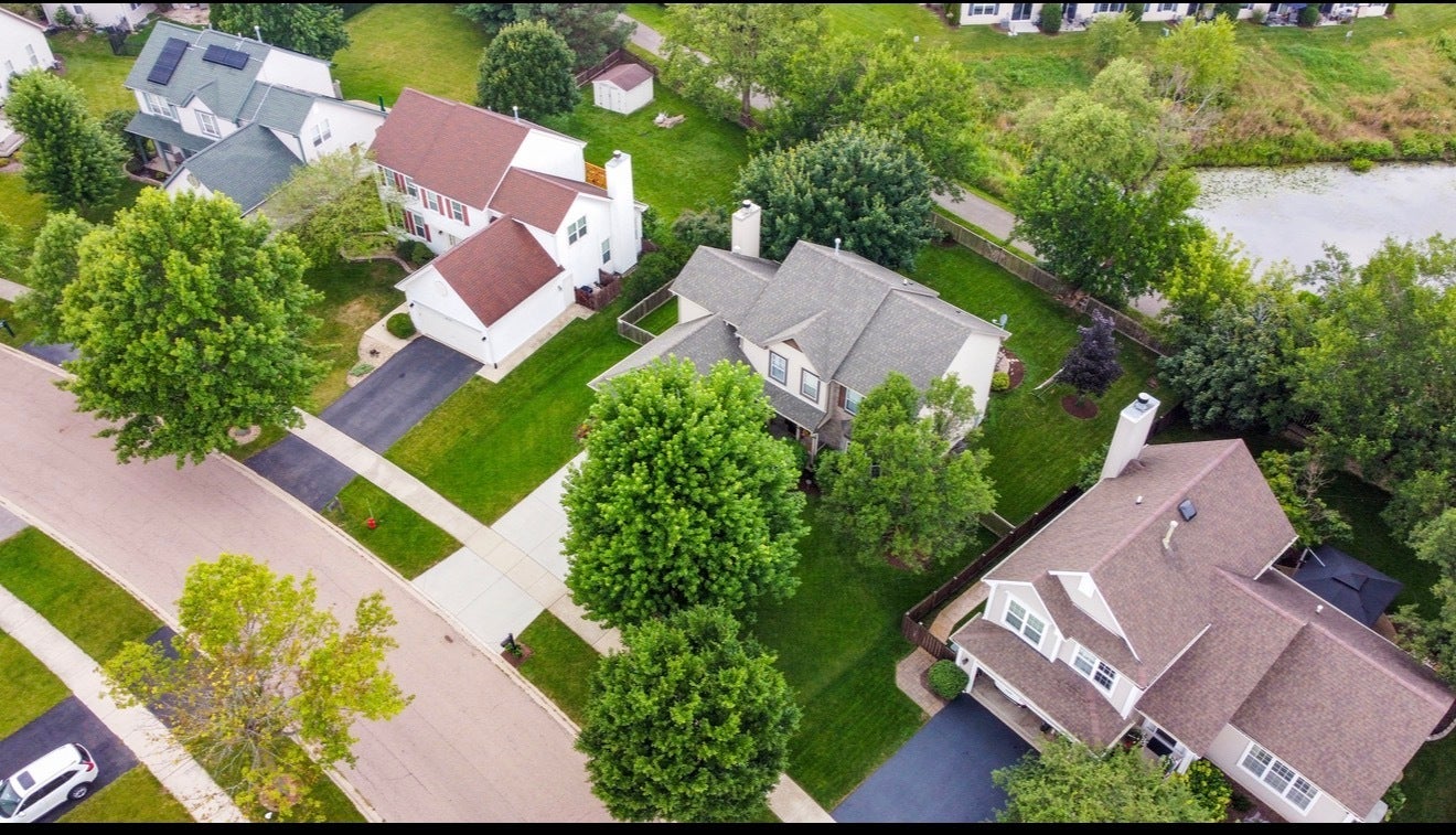 3060 Savannah Drive, Aurora, IL 60502