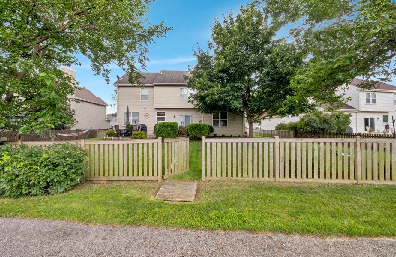 3060 Savannah Drive, Aurora, IL 60502