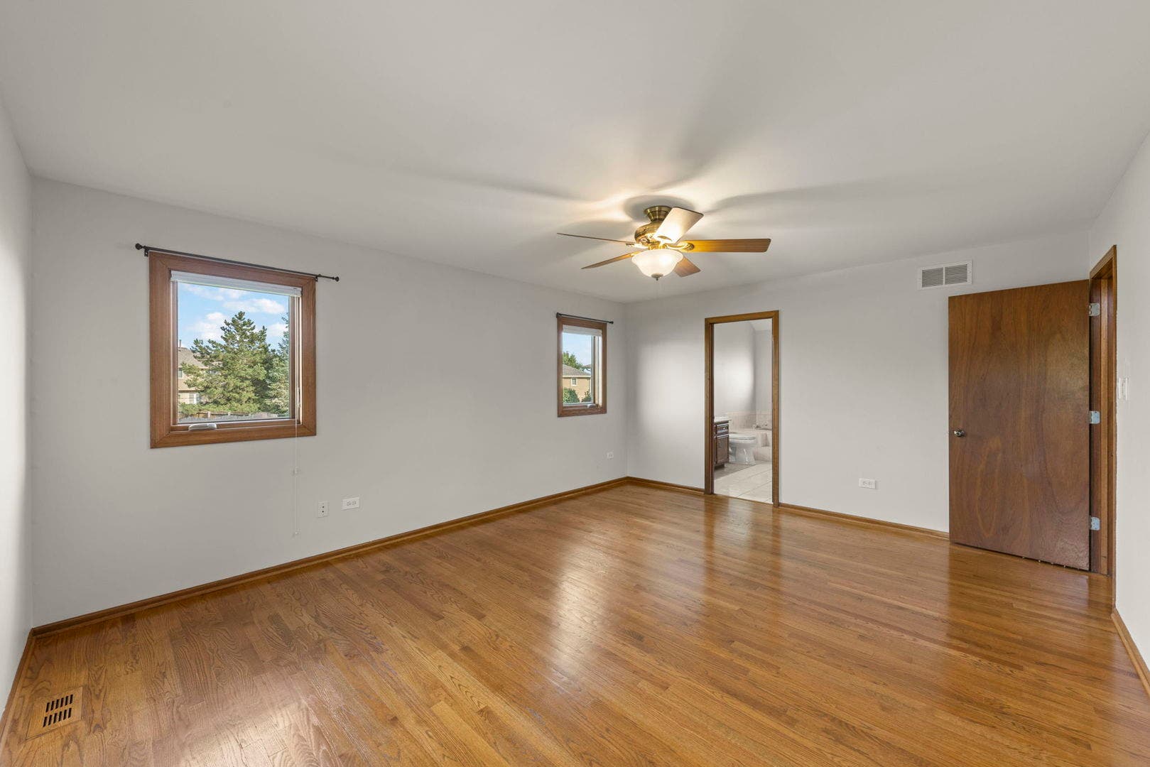 17349 Grange Drive, Orland Park, IL 60467 17349 Grange Drive, Orland Park, IL 60467