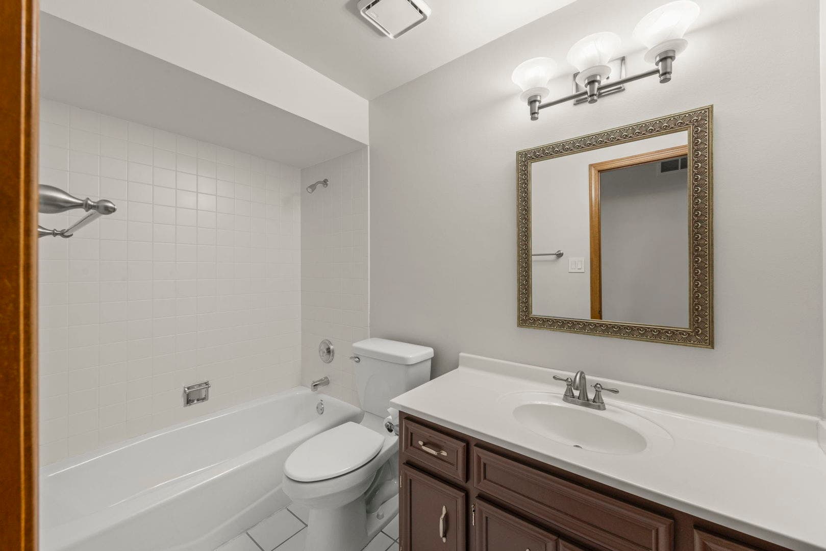 17349 Grange Drive, Orland Park, IL 60467 17349 Grange Drive, Orland Park, IL 60467