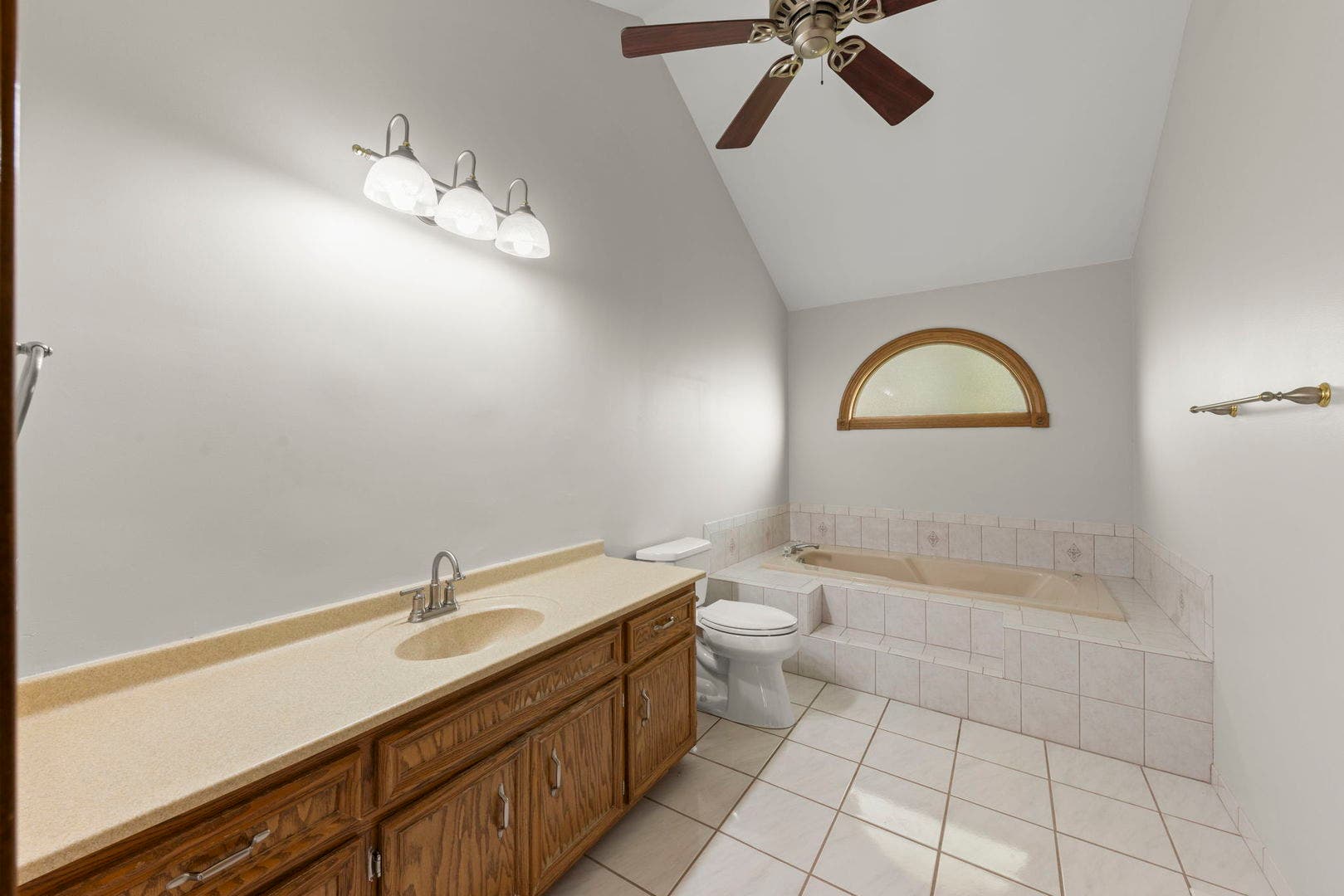17349 Grange Drive, Orland Park, IL 60467 17349 Grange Drive, Orland Park, IL 60467