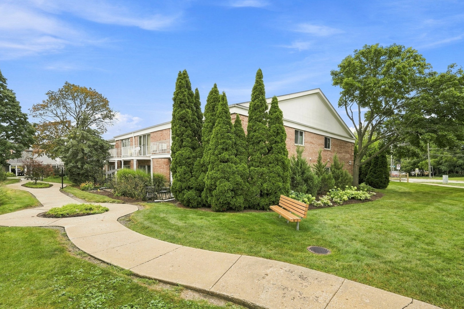 5115 Blodgett Avenue, #213, Downers Grove, IL 60515 5115 Blodgett Avenue, #213, Downers Grove, IL 60515