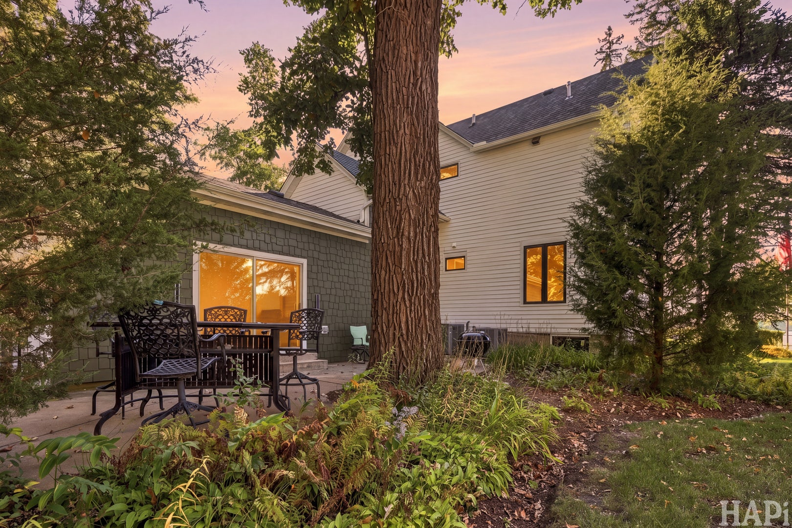 217 W Main Street, Lake Zurich, IL 60047 217 W Main Street, Lake Zurich, IL 60047