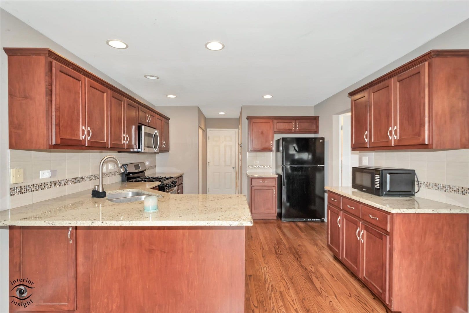 1390 Somerset Drive, Beecher, IL 60401 1390 Somerset Drive, Beecher, IL 60401