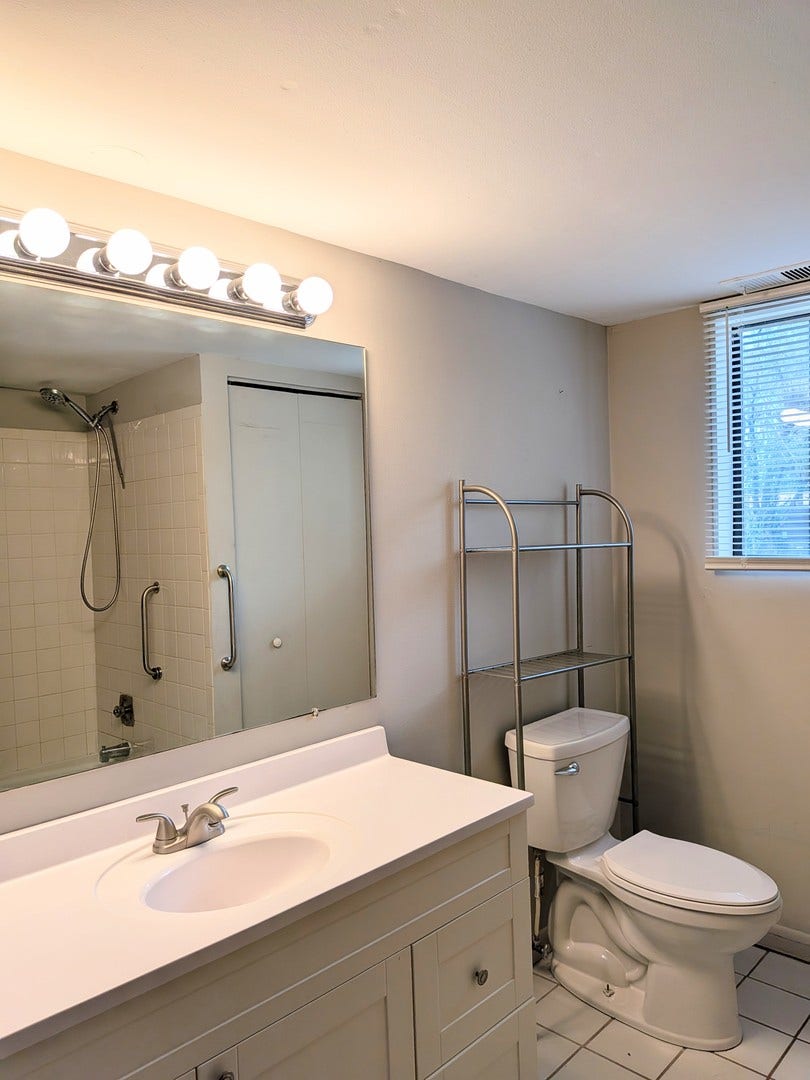 9817 Treetop Drive, #1A, Orland Park, IL 60462
