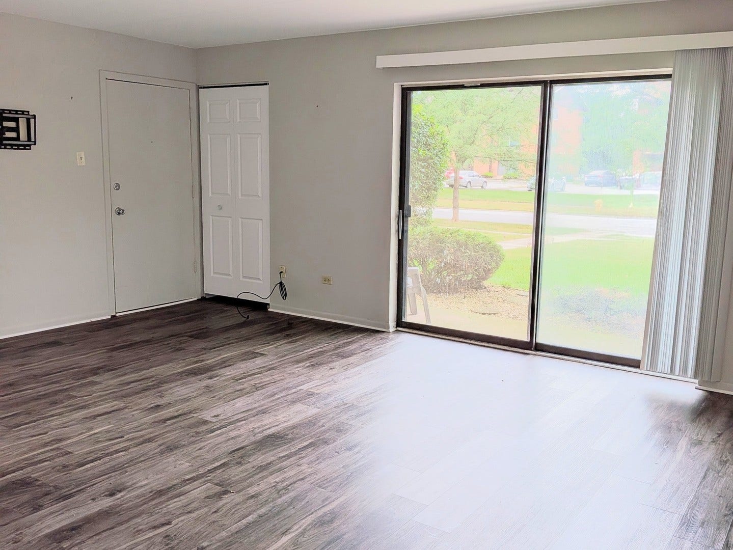 9817 Treetop Drive, #1A, Orland Park, IL 60462