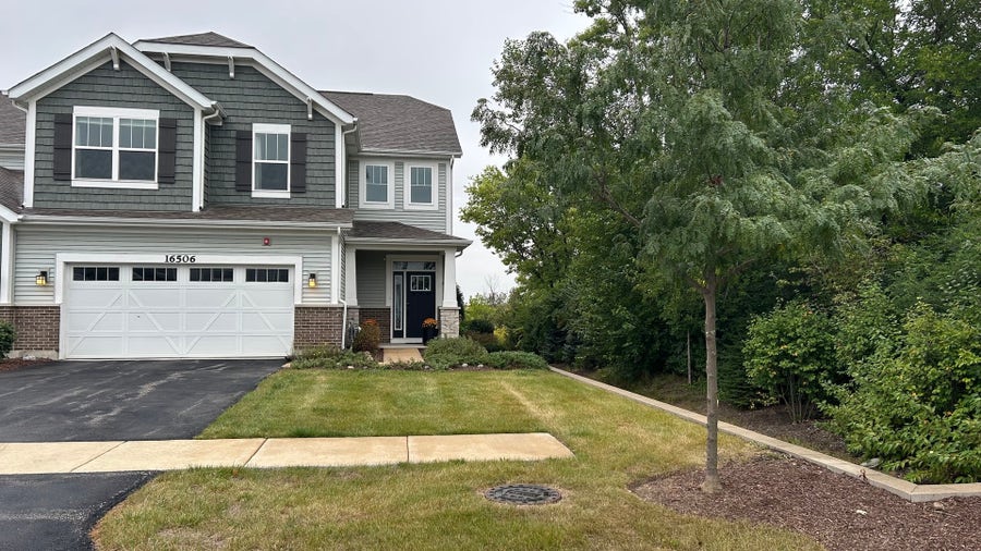 Property photo for 16506 Brook Lane, Lockport, IL