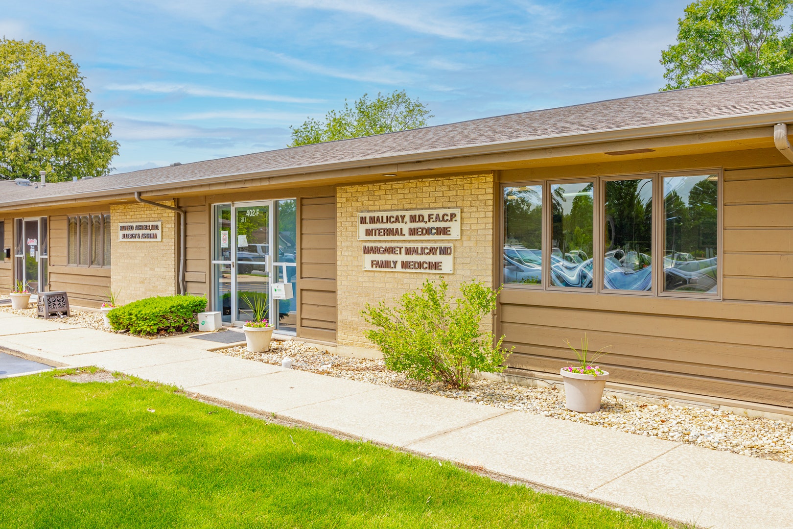 402 W Boughton Road, #402A, Bolingbrook, IL 60440 402 W Boughton Road, #402A, Bolingbrook, IL 60440