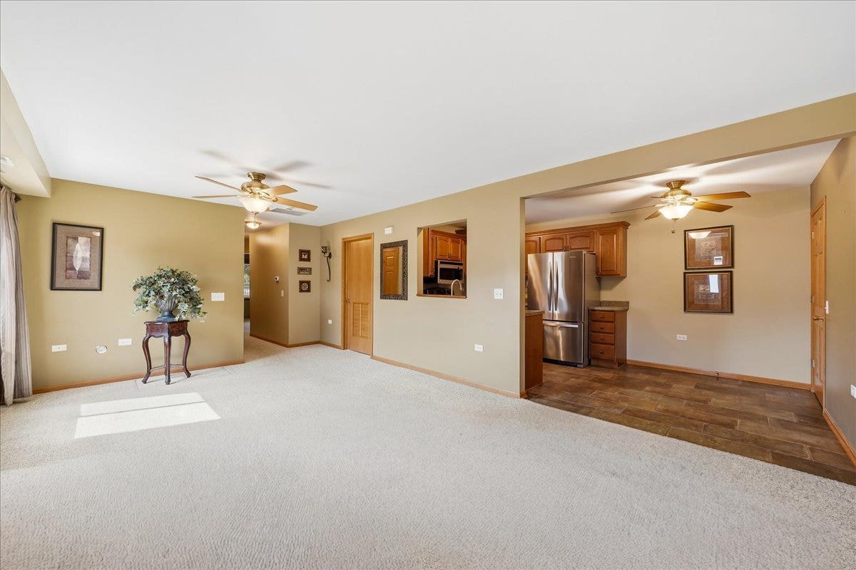1350 Rock Run Drive, #27, Crest Hill, IL 60403