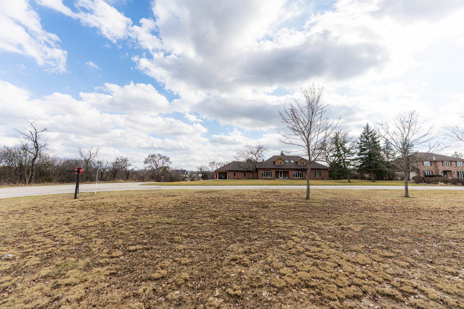 10 Country Manor Lane, Orland Park, IL 60467 10 Country Manor Lane, Orland Park, IL 60467