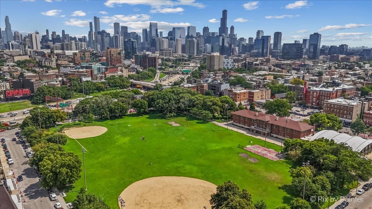 1334 W WALTON Street, #1W, Chicago, IL 60642